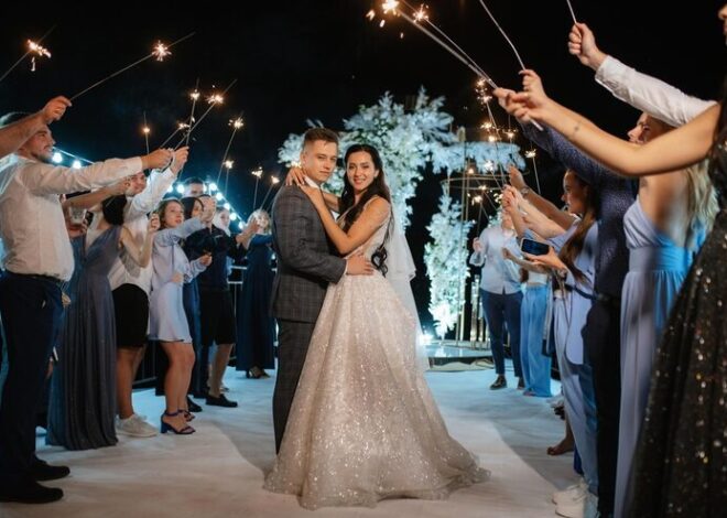 Singing Waiters: How to Plan a Perfect Surprise Entertainment Moment